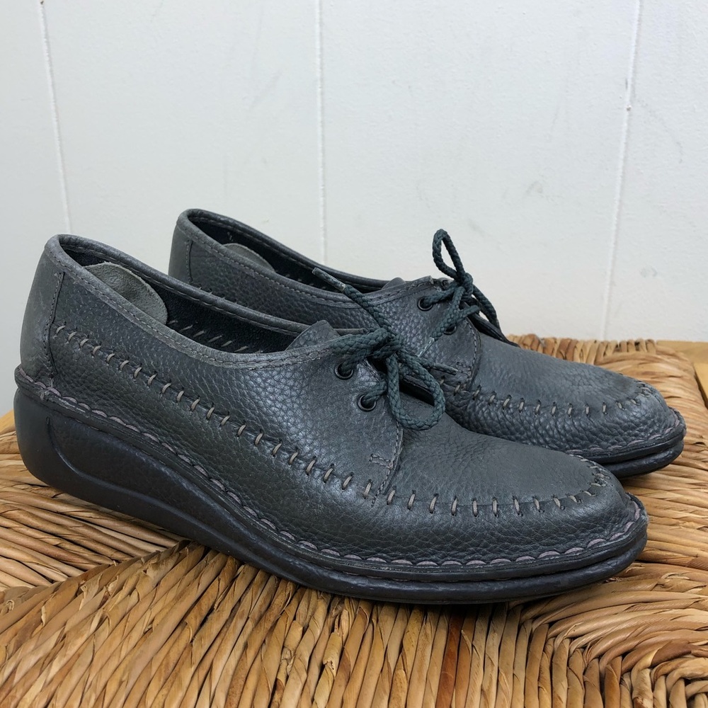 Vintage‎ Wallabee Astrid Narrow Leather Moccasins Sz 9 1/2